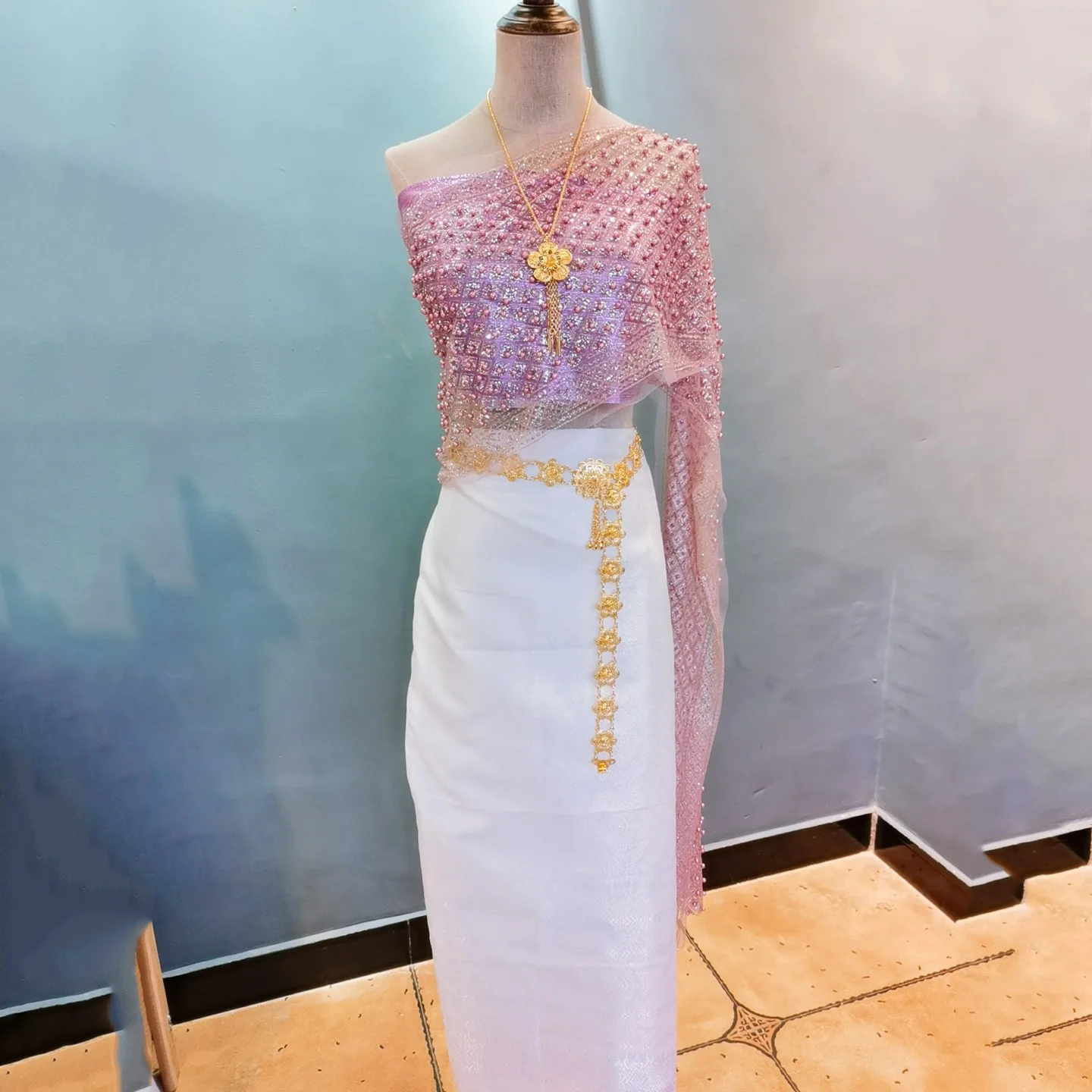 2025 New In Summer Women Strap - Batik Sarong Wrap 评论和价格